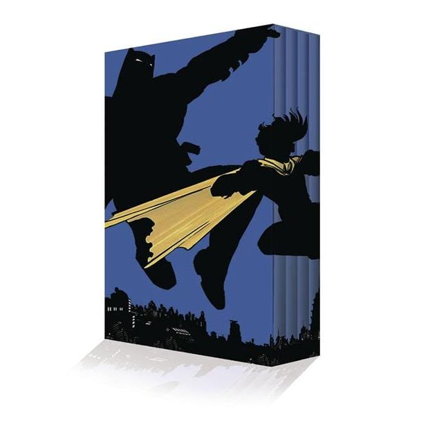 DARK KNIGHT RETURNS COLLECTORS EDITION BOX SET