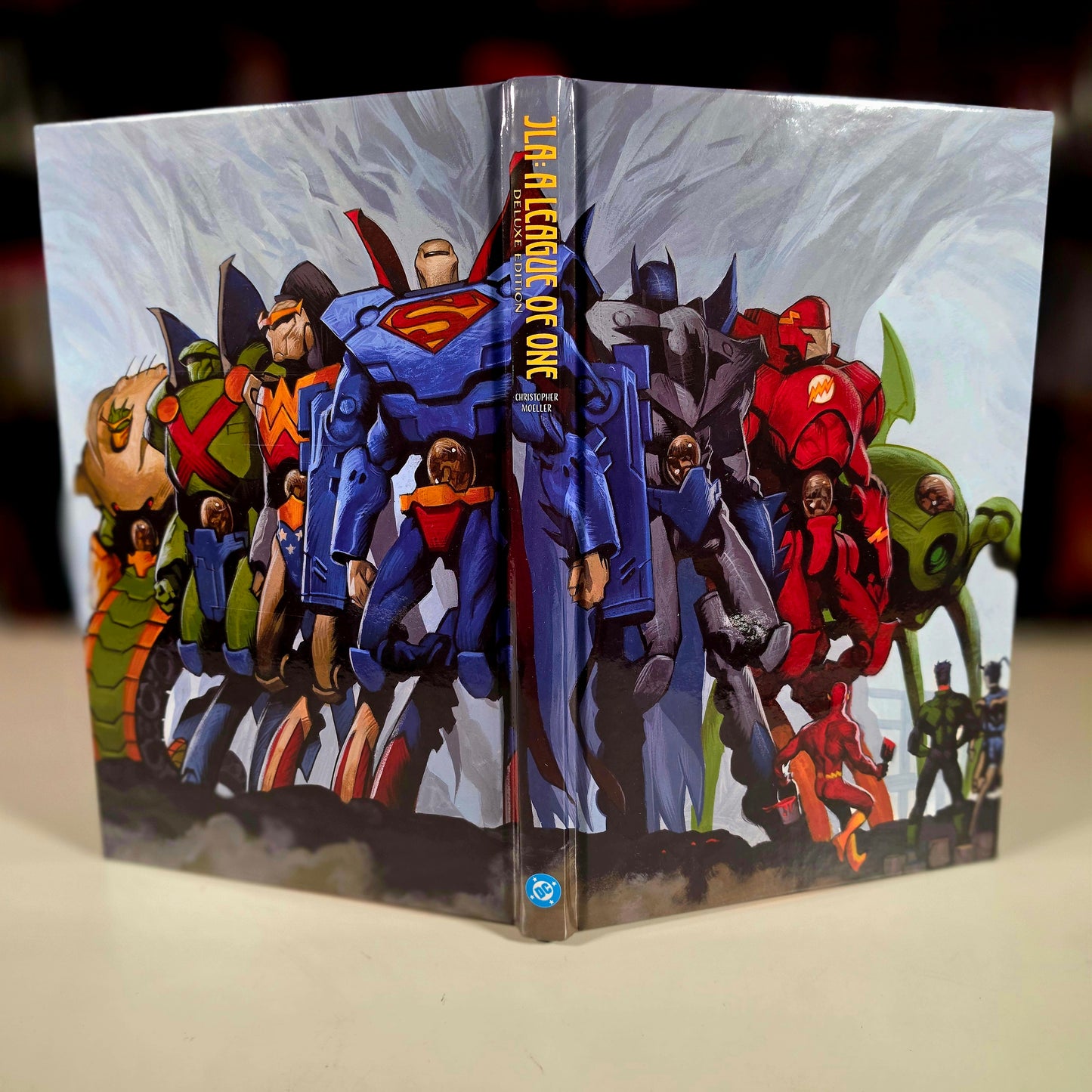 JLA: A League of One: Deluxe Edition