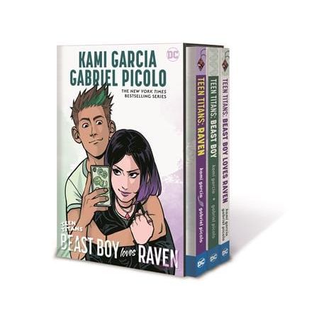 TEEN TITANS RAVEN BEAST BOY AND BEAST BOY LOVES RAVEN BOX SET